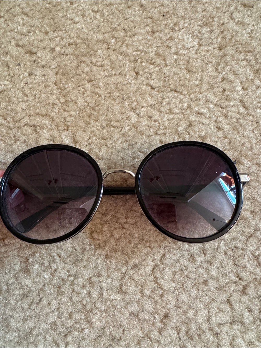 BETSEY JOHNSON- Round Black Sunglasses with Gradient Lenses